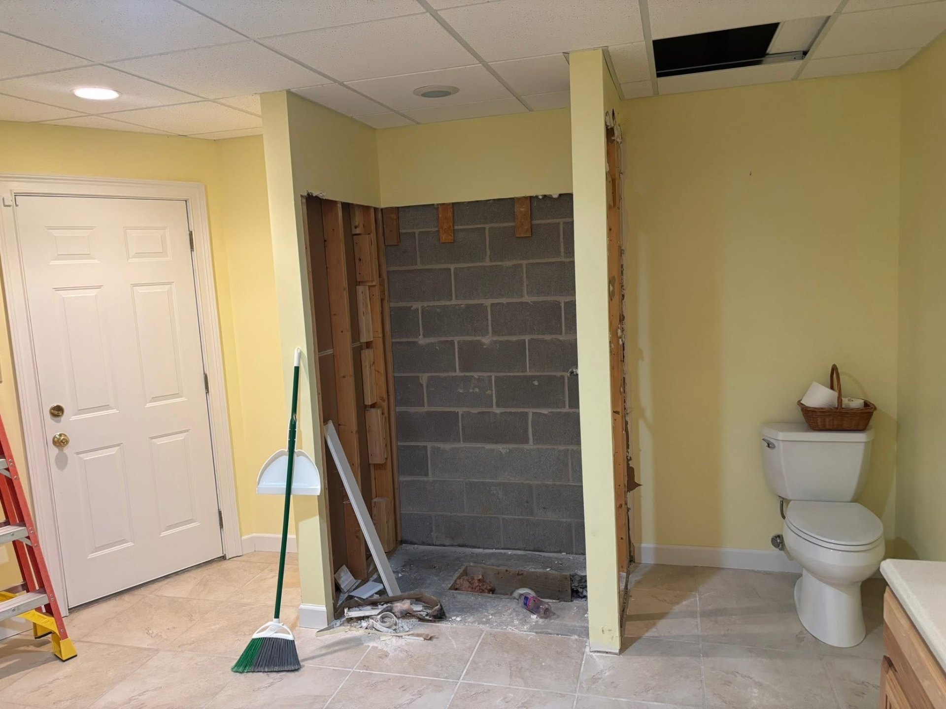 Basement Suite: Marble Subway Shower before